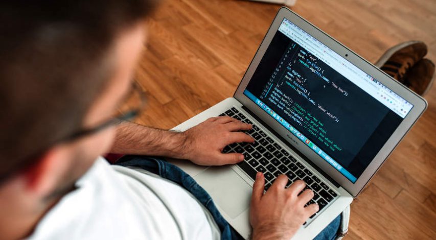 macbook_code_BB-853x470